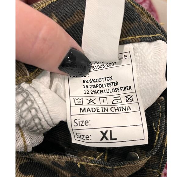 Leopard Print Pants Women’s XL High Waist Tapered Leg Animal Print Casual Jeans - Picture 6 of 9